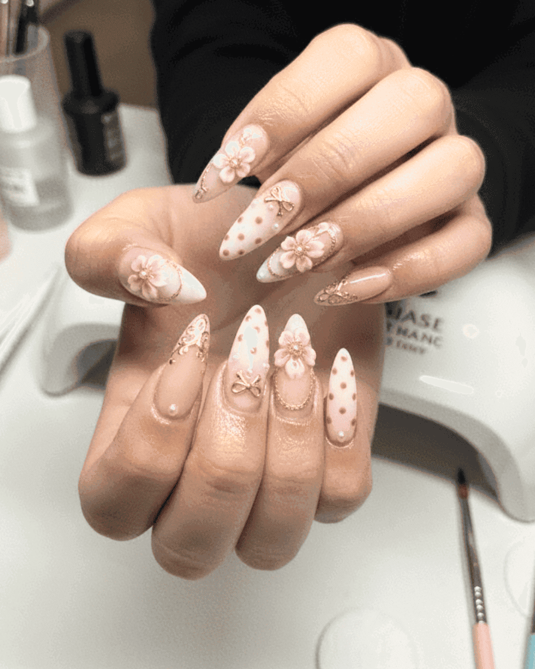 Photo from Luna Nail Lounge's website