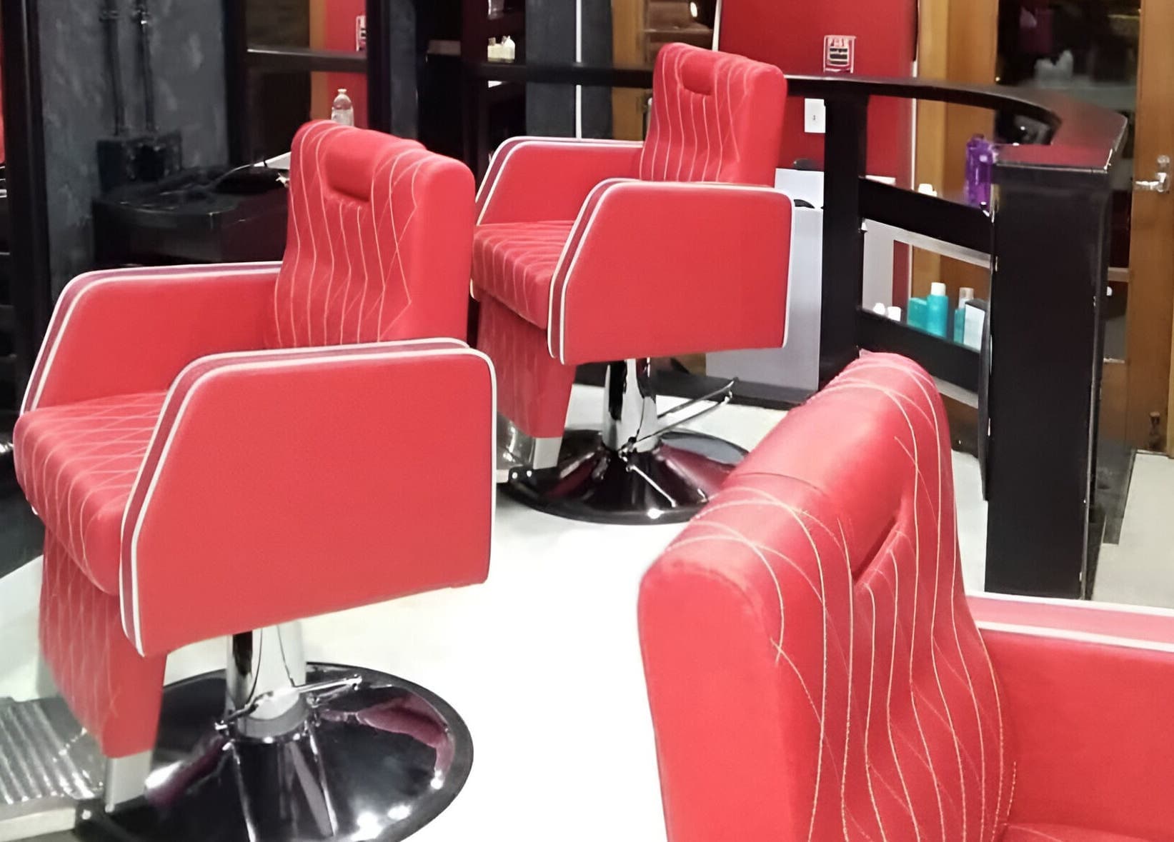 Photo from Blakkloud Hair Studio's website