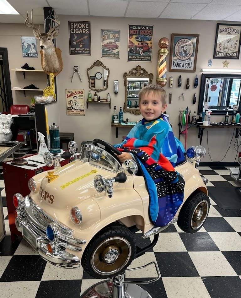 Photo from Esquire Barbershop's website