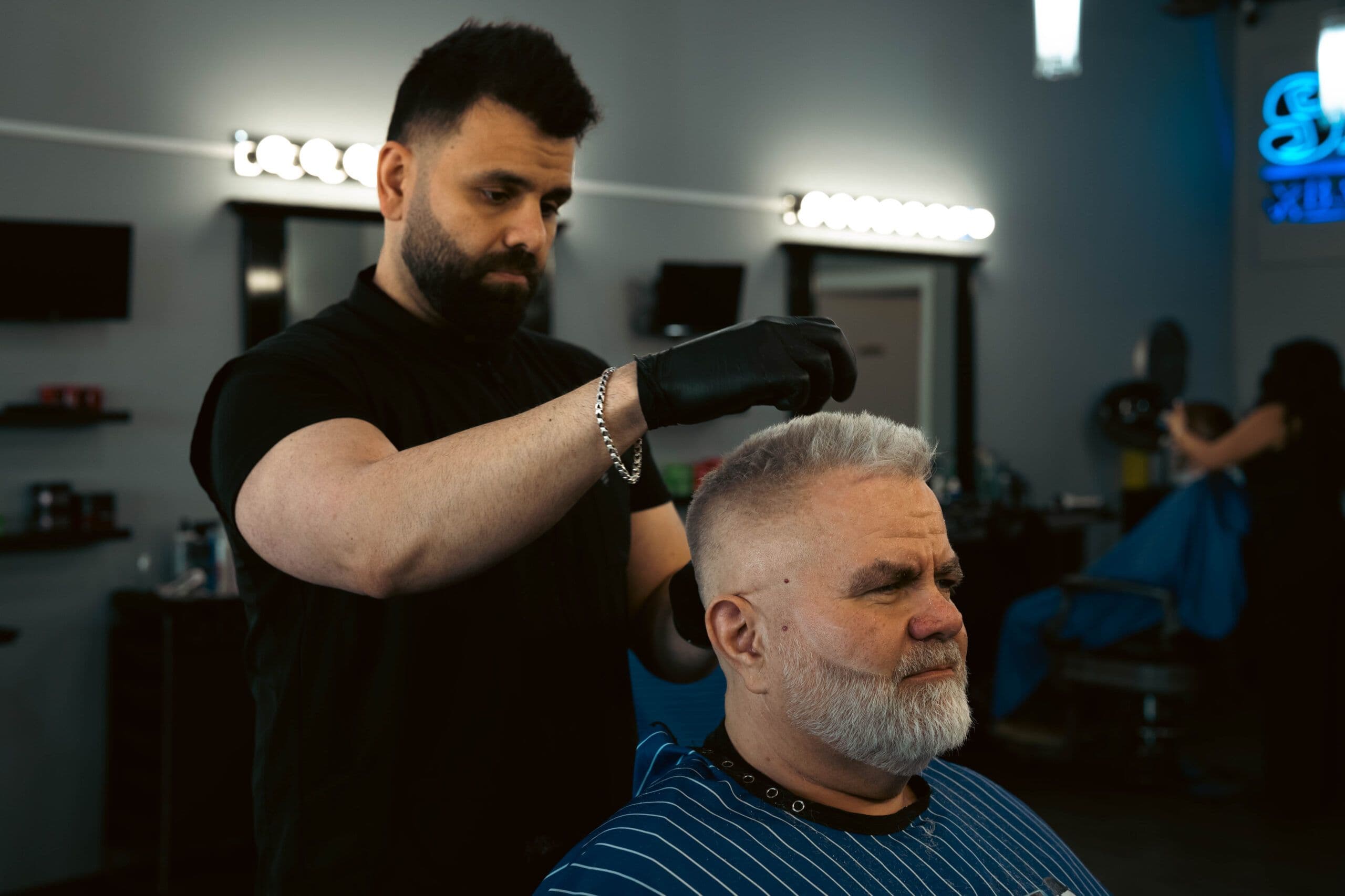 Photo from SRT Barbershop's website