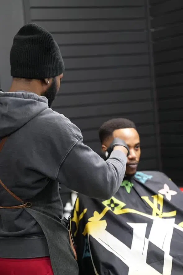 Photo from Walkerz Prestige Barbershop's website