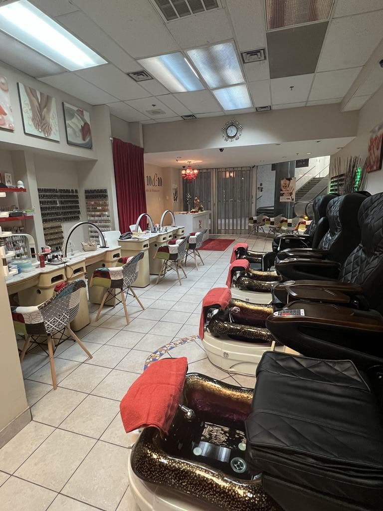 Photo from Studio de Manucure 10&10's website