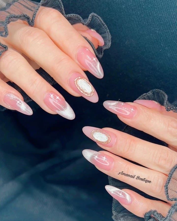 Photo from Nail Art Bar Toronto's website