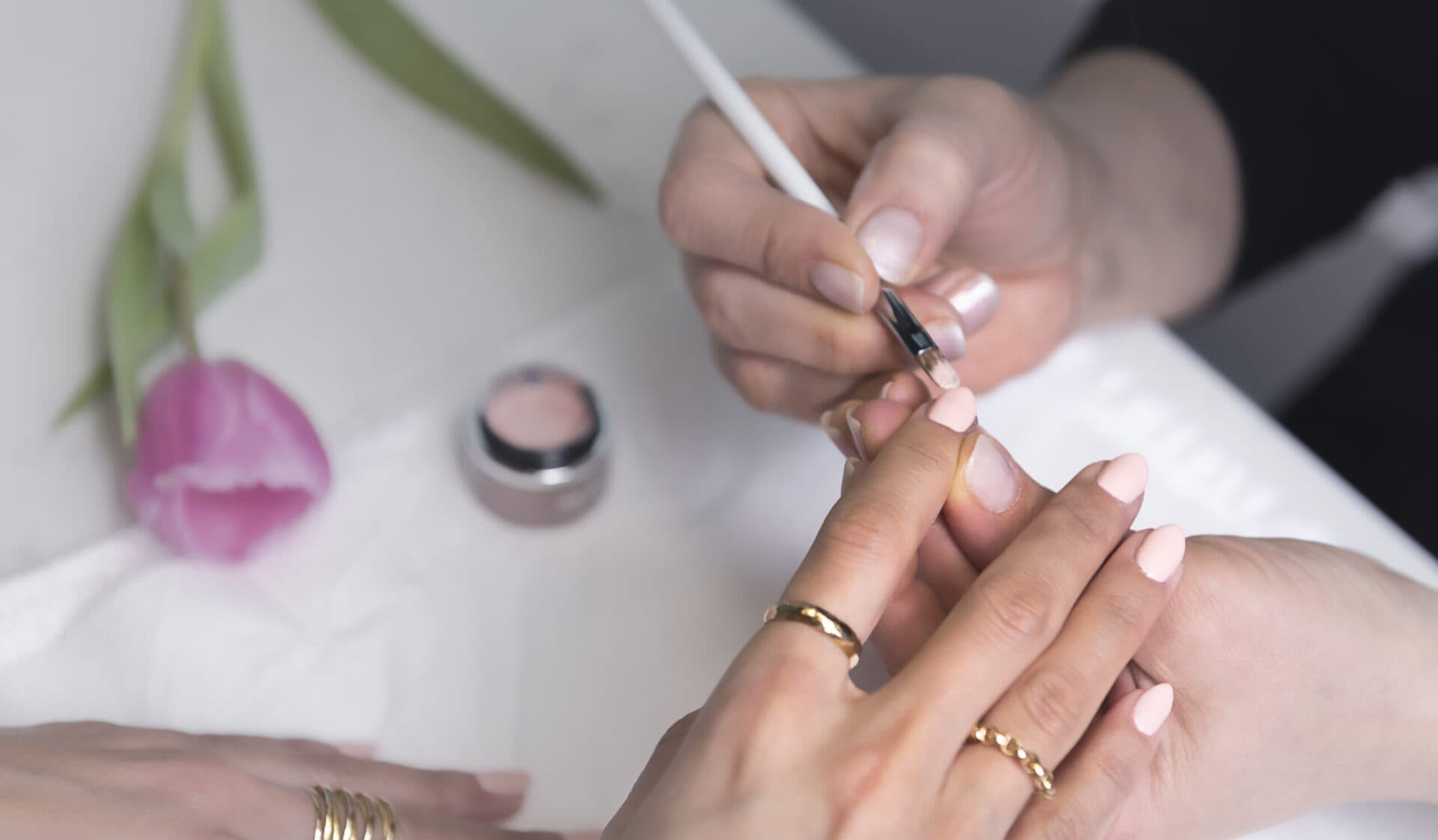 Photo from Ari Beauty's website
