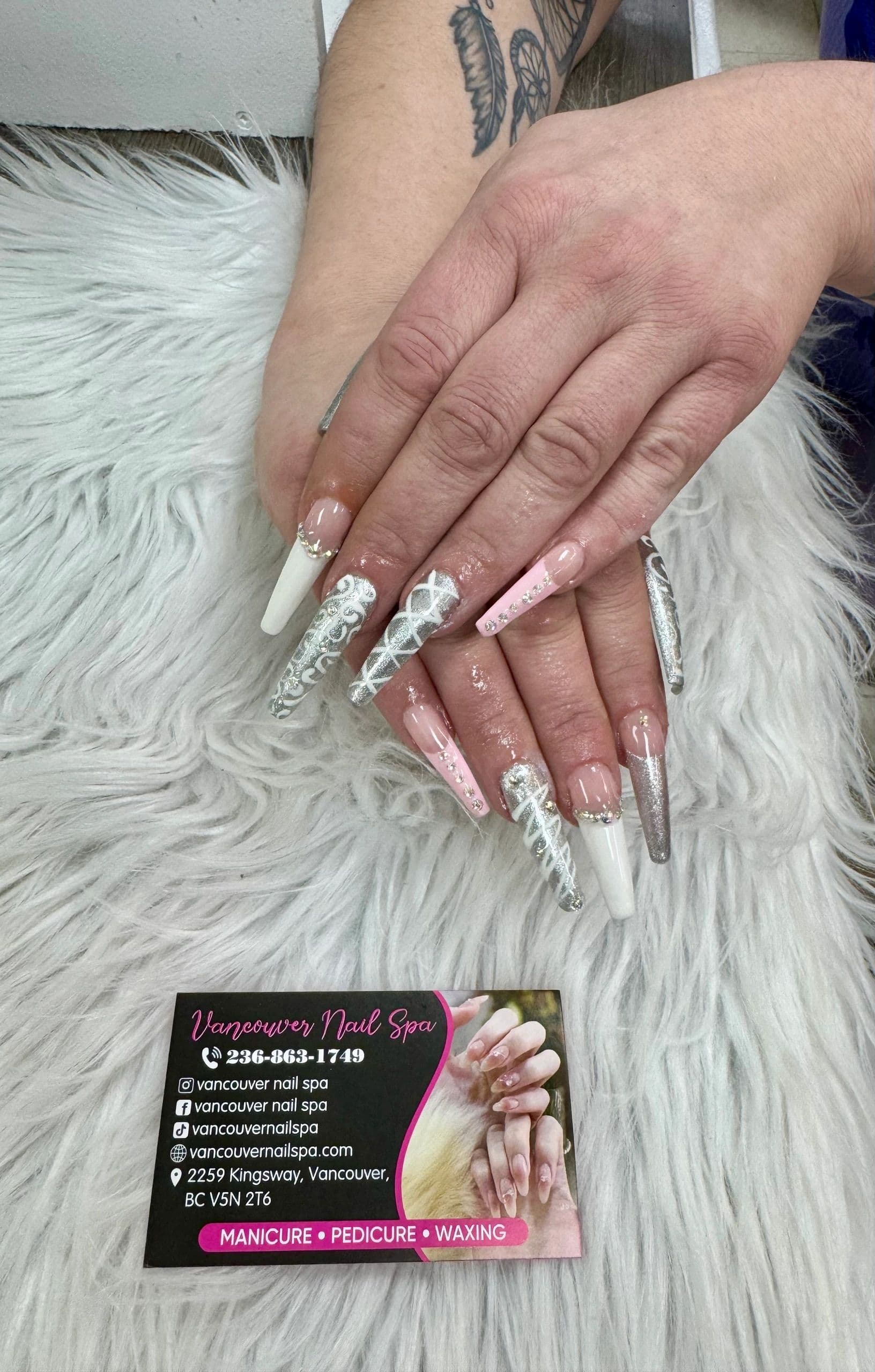 Photo from Vancouver Nail Spa's website