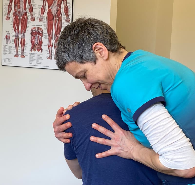 Dr. Robyn Fraser, BSc, ND, M.OMSc gallery image 4