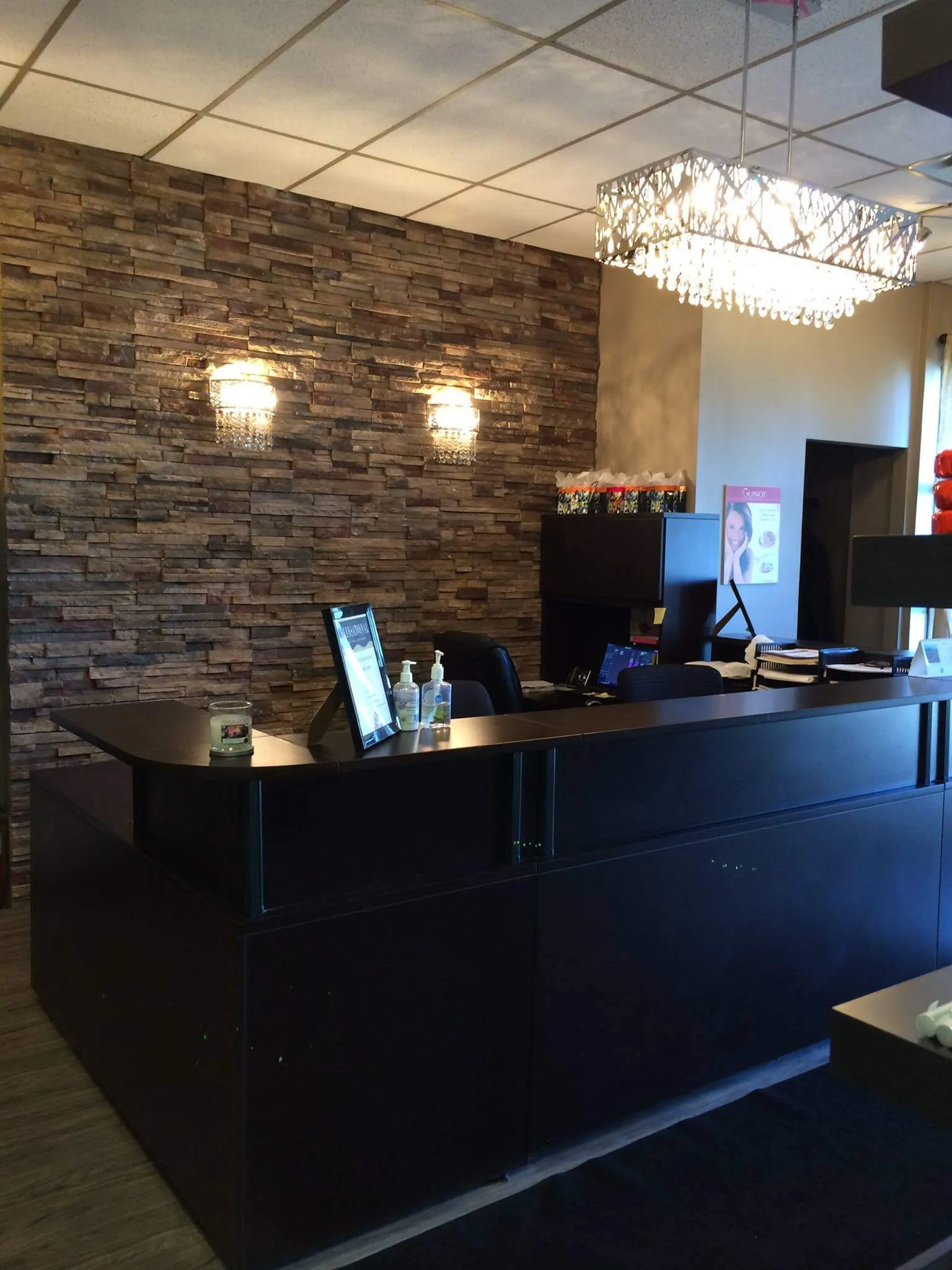 Skinsational Day Spa gallery image 5