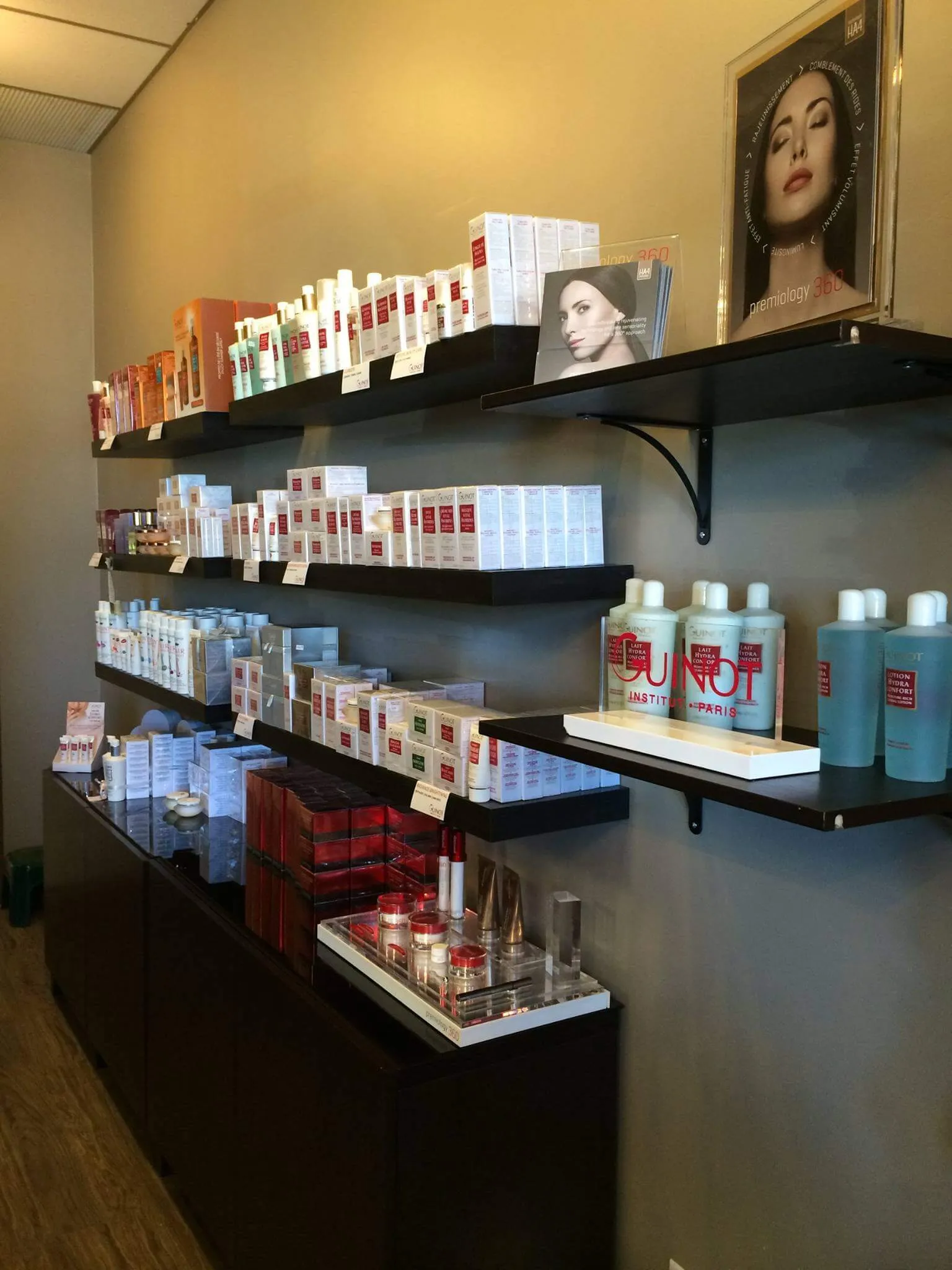 Skinsational Day Spa gallery image 4