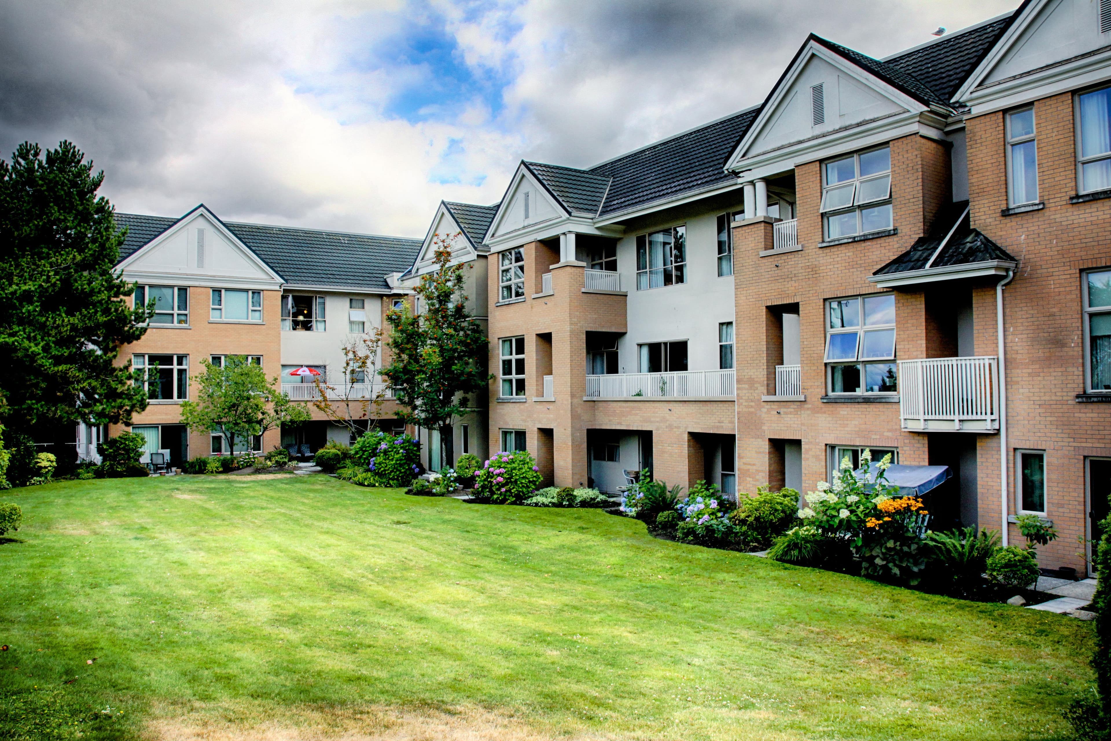 Whitecliff gallery image 2