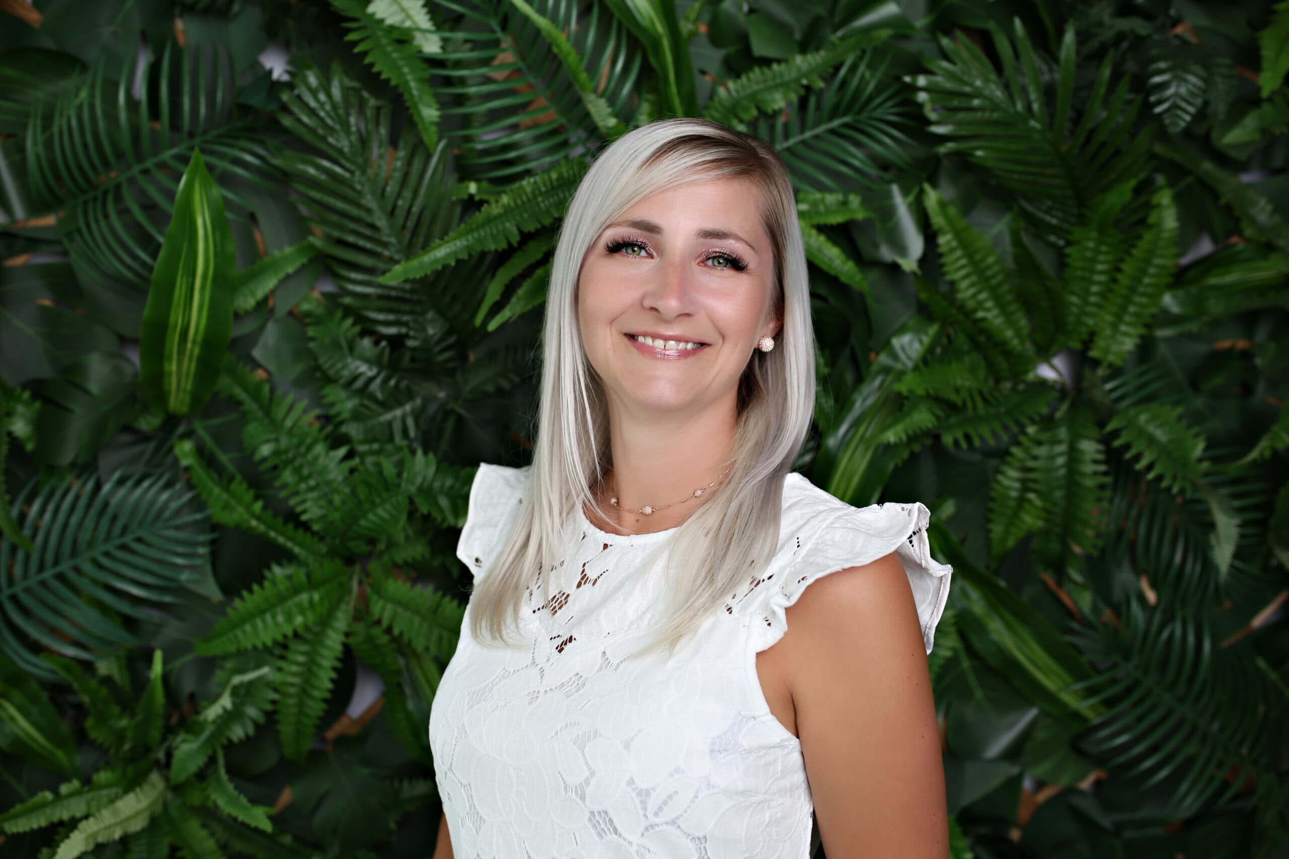 Diana Nault RNBN MSCP Women's Health Clinic -The Mama Coach