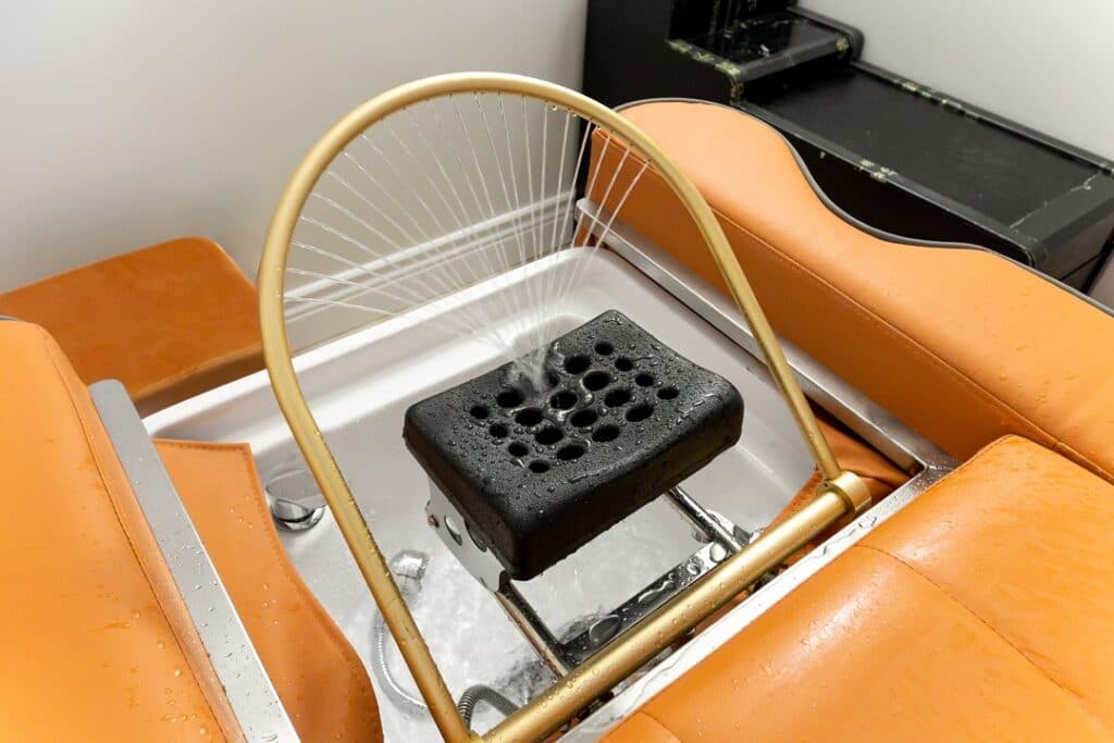 Eastern Bay Foot Spa - Yorkville Ave. gallery image 4