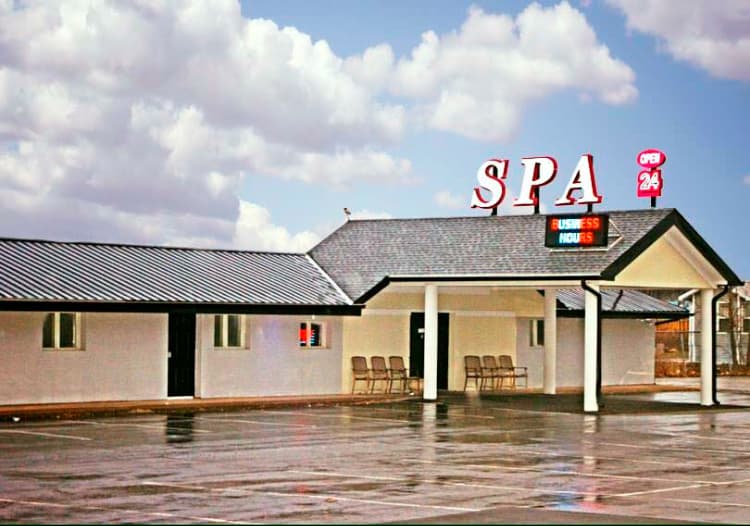 Sensations 24 Massage gallery image 5