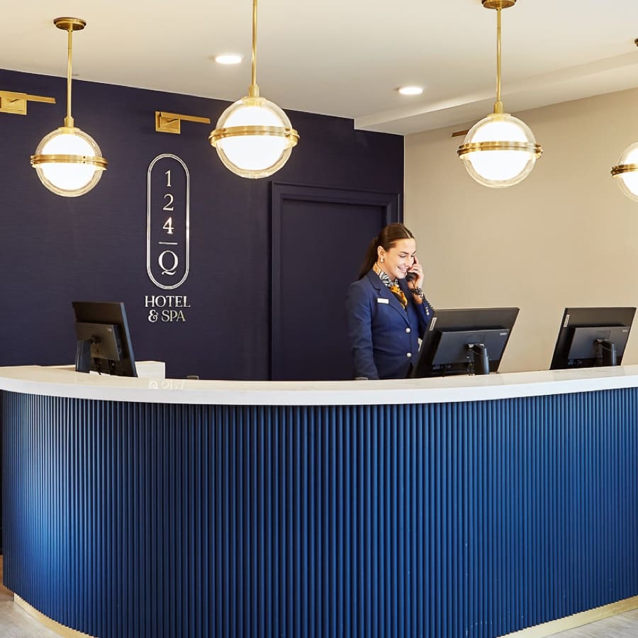 124 on Queen Hotel & Spa — Spa Hotel
