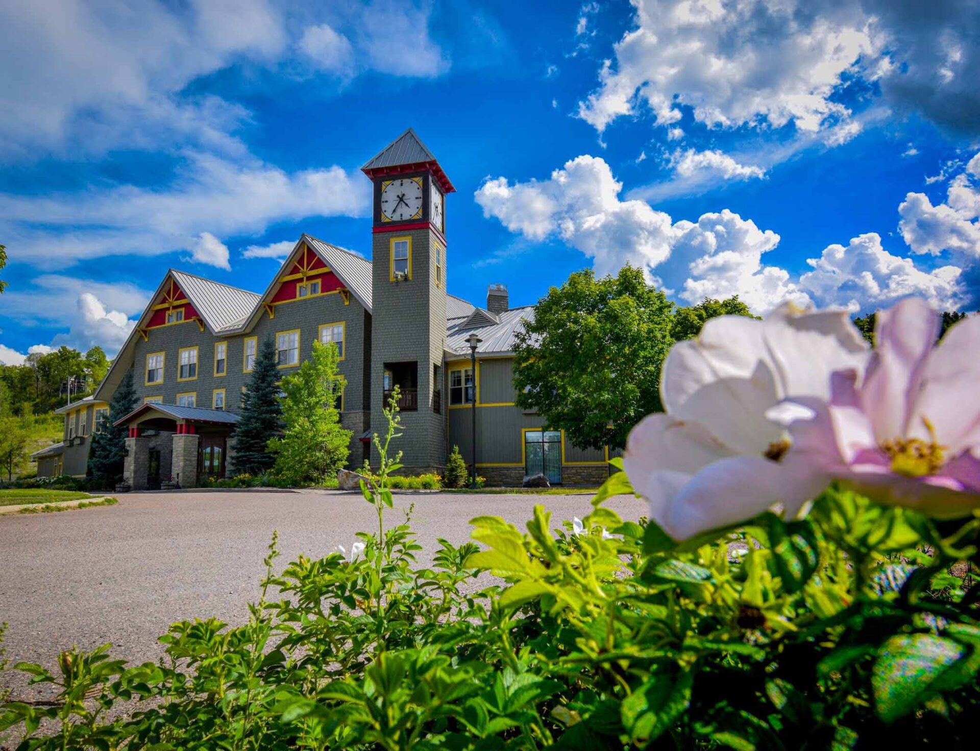 Calabogie Peaks Resort — Mountain & Lake Resort