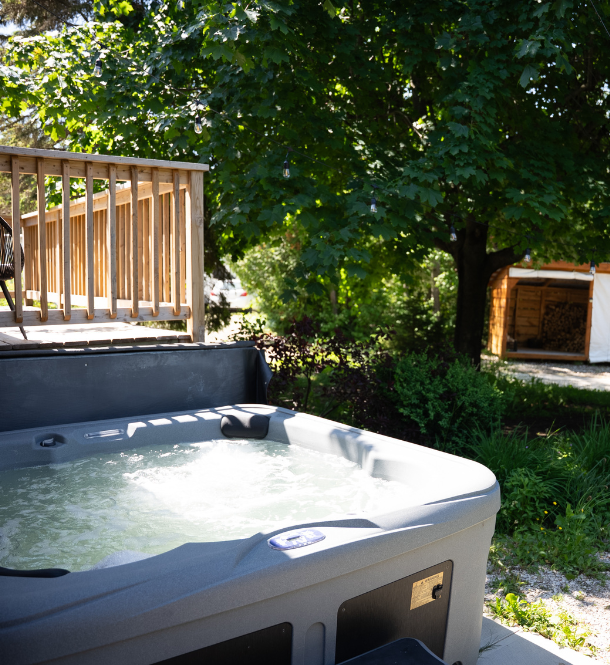 Neptune's Hideaway — Waterfront Cottage Retreat