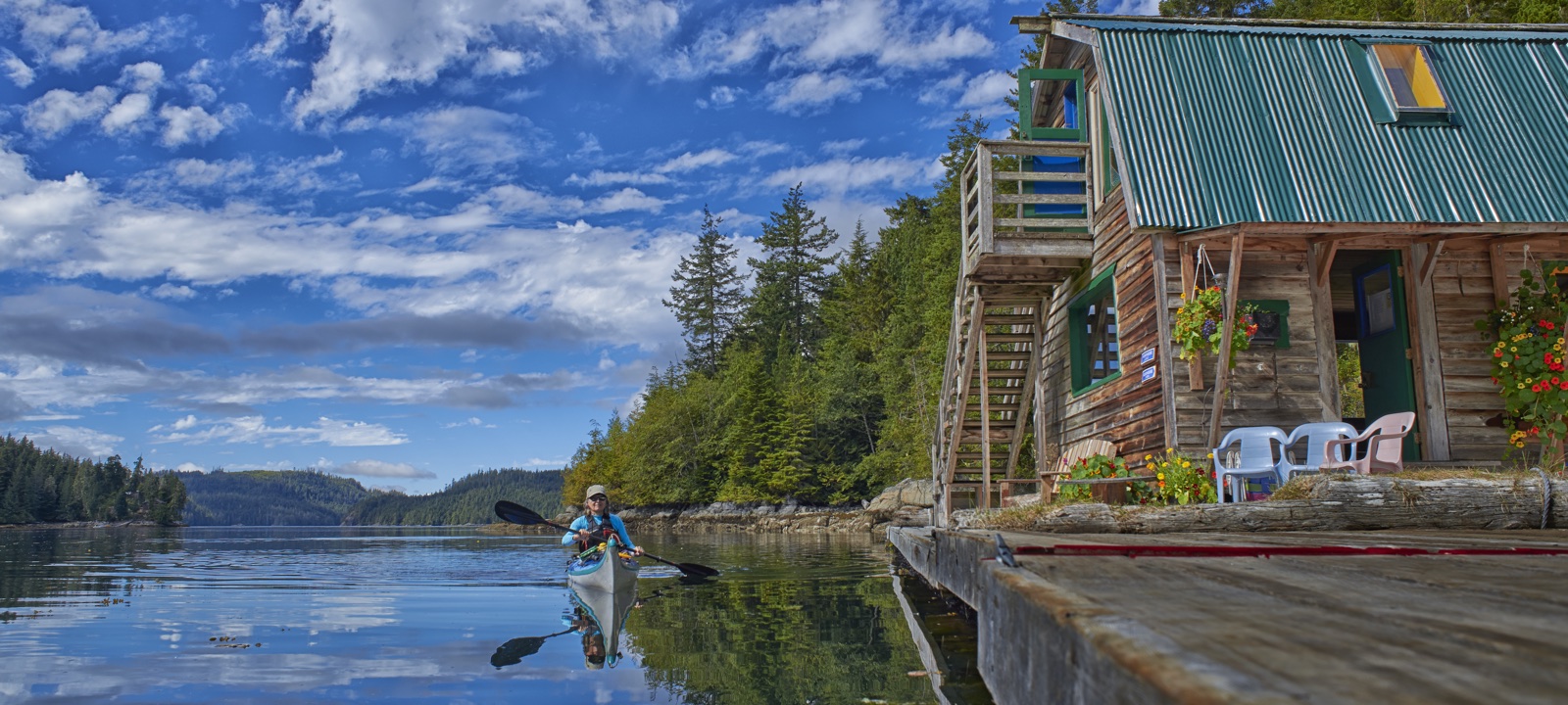 Paddler's Inn — float-house-inn