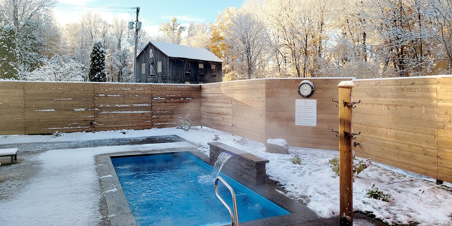 Settle into inn rooms