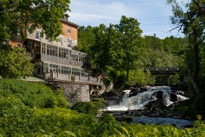 Use heritage mill lodging