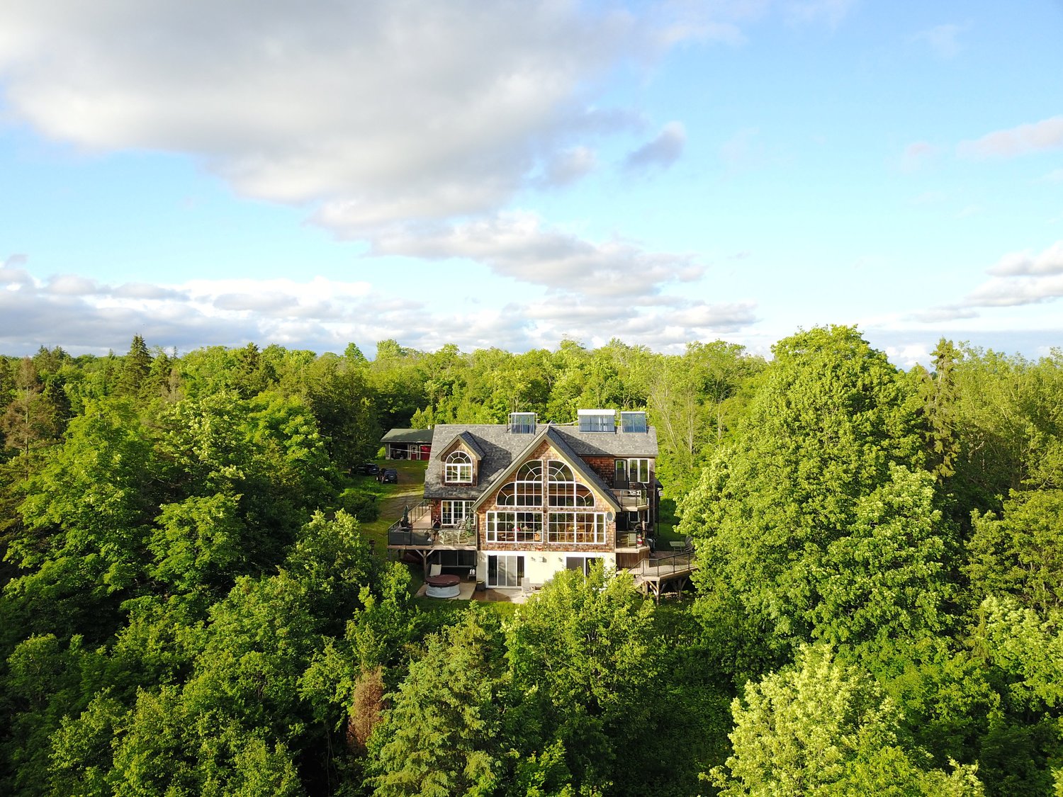 Whitestone Lakehouse — Wilderness Lakehouse